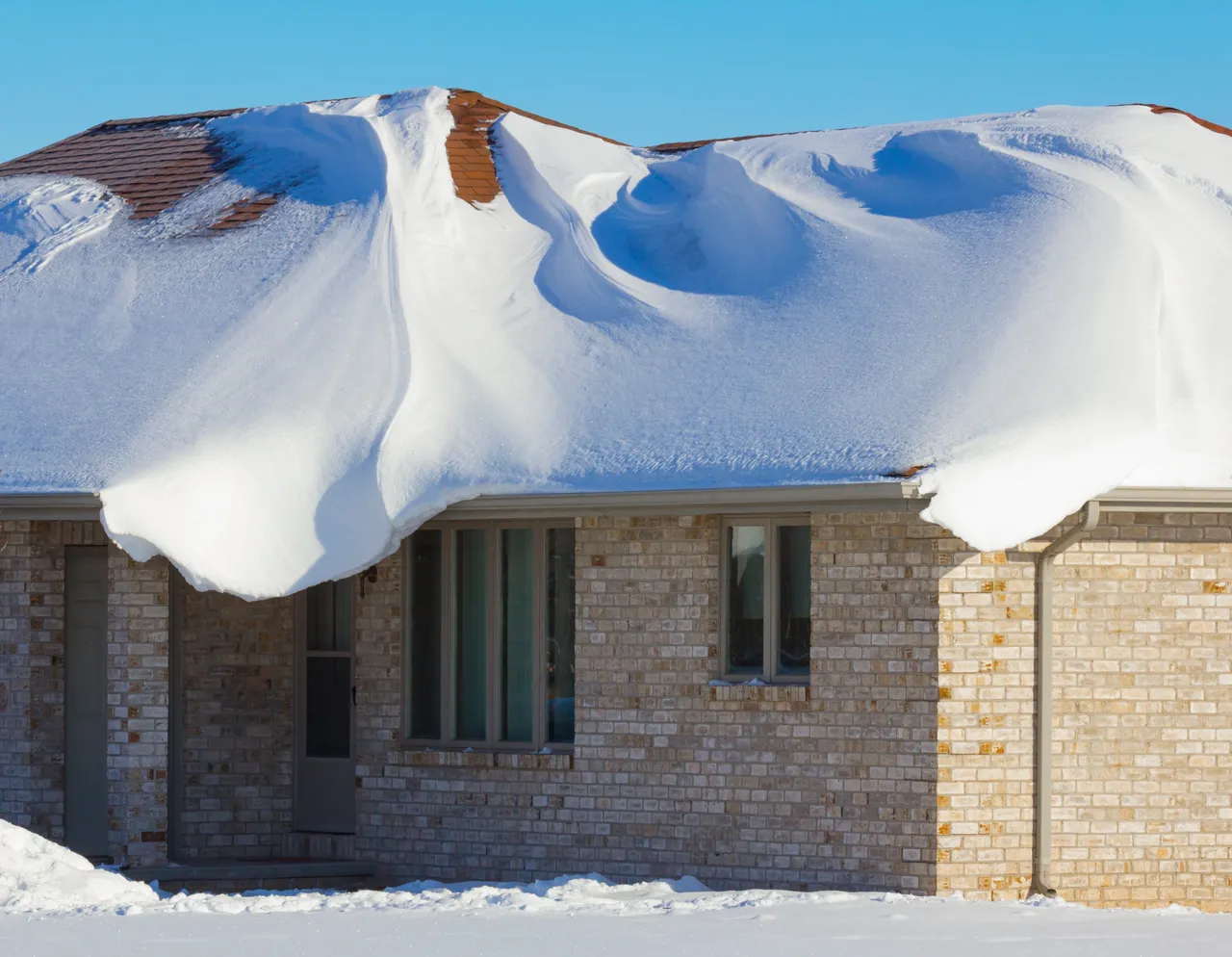 Roof Snow Load Limits Every Homeowner in Cold Climates Should Know